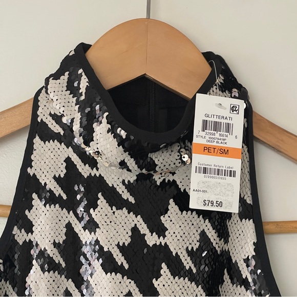 Sequin Black and White Pattern Top (NEW) - Picture 2 of 8